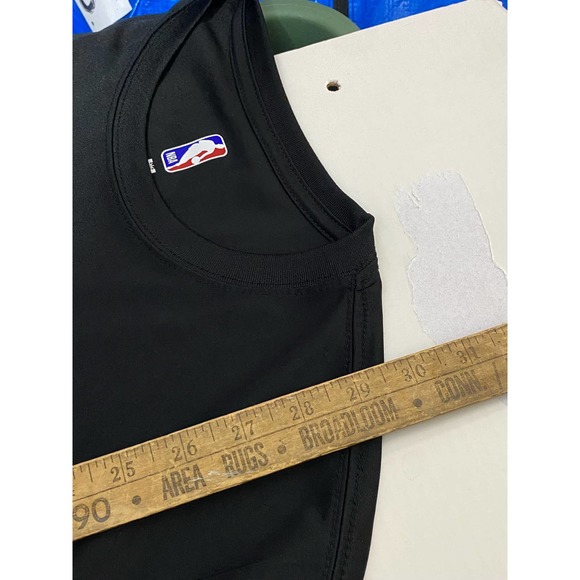 milwaukee bucks Giannis Antetokounmpo T Shirt NBA Large - Picture 4 of 10